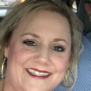 Meet your Posher, Alisa